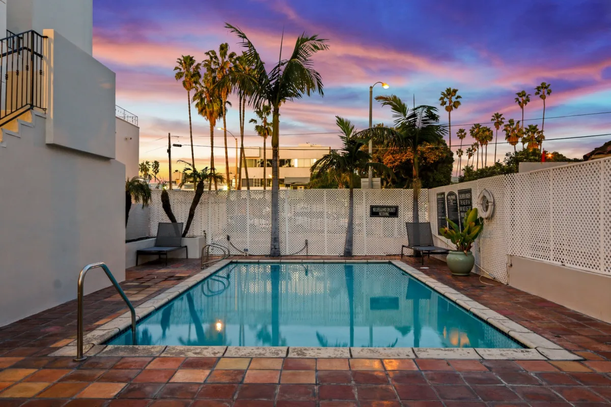 Image gallery marquee