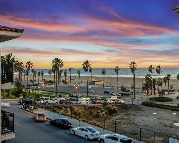 Image gallery marquee